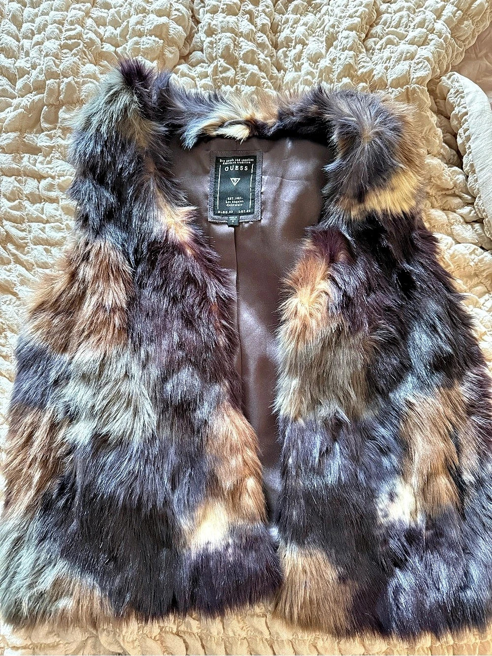 Guess Faux Fur Multicolour Vest Size Medium Like New - Early 2010’s